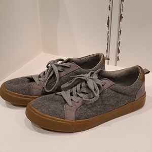 Youth boys Old Navy shoes